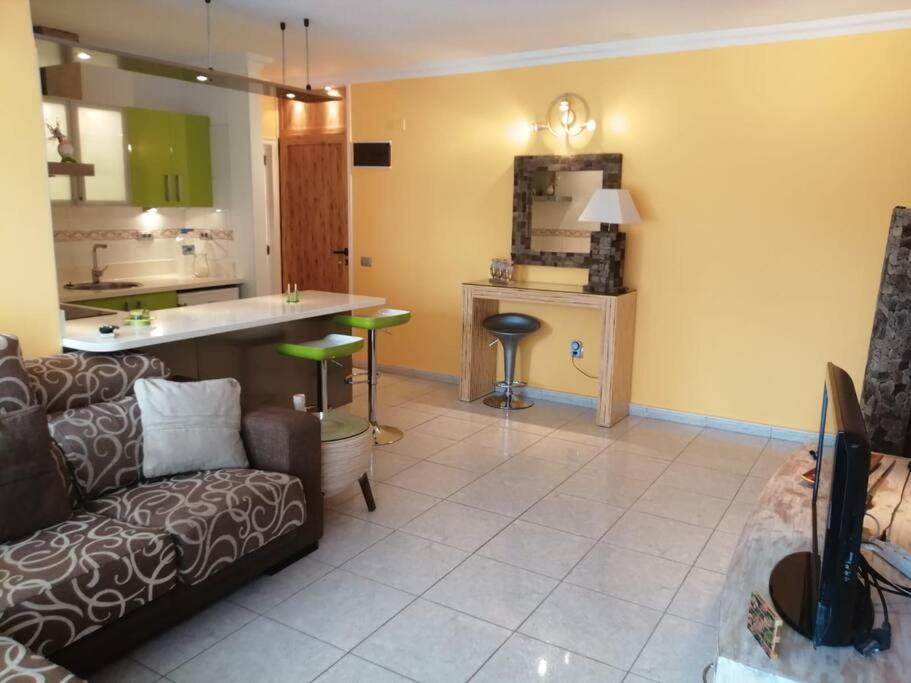 Casa Lucia Apartment Arona  Bagian luar foto